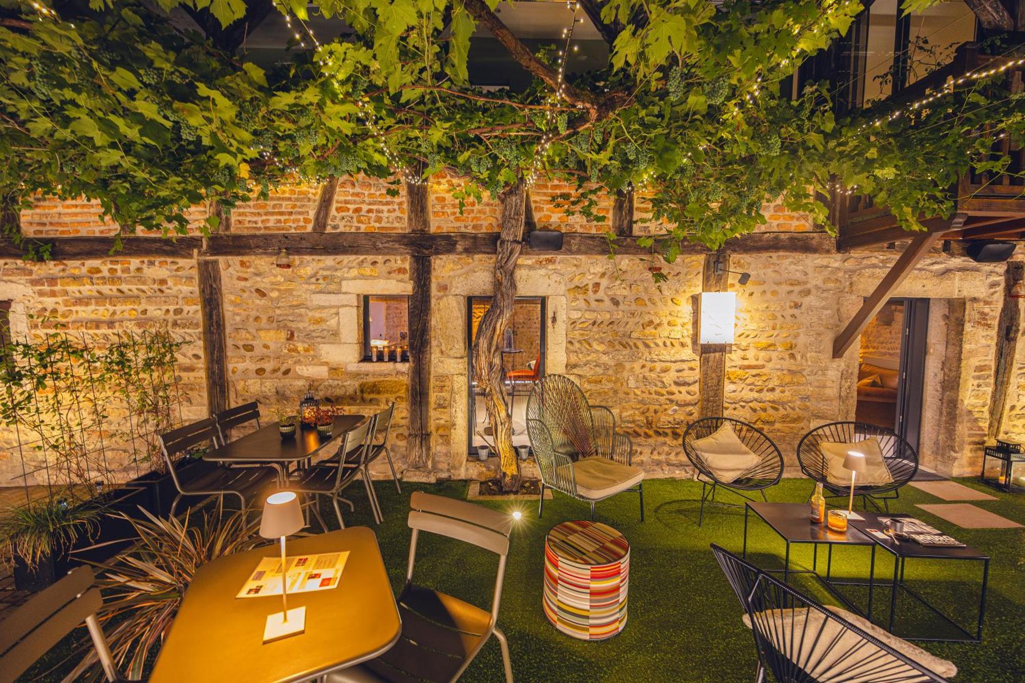 Hotel Le Griffon D'Or Bourg-en-Bresse Dış mekan fotoğraf